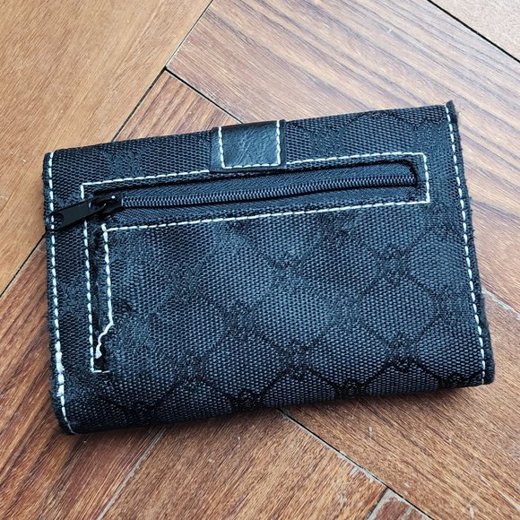 Target Small Black Fold-Up Wallet - Picture 5 of 12